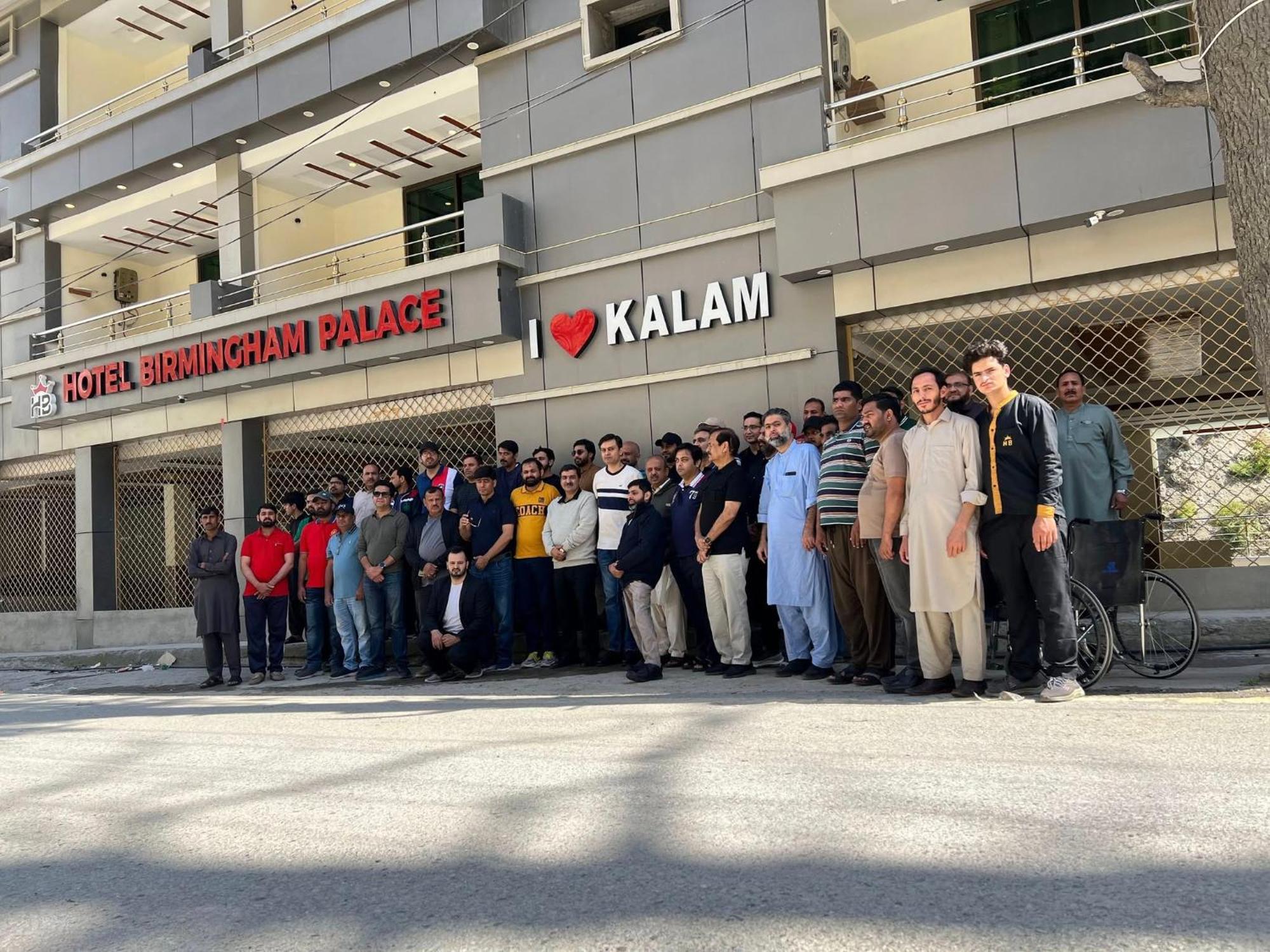 Hotel Birmingham Palace Kalam By Khan Familia Εξωτερικό φωτογραφία