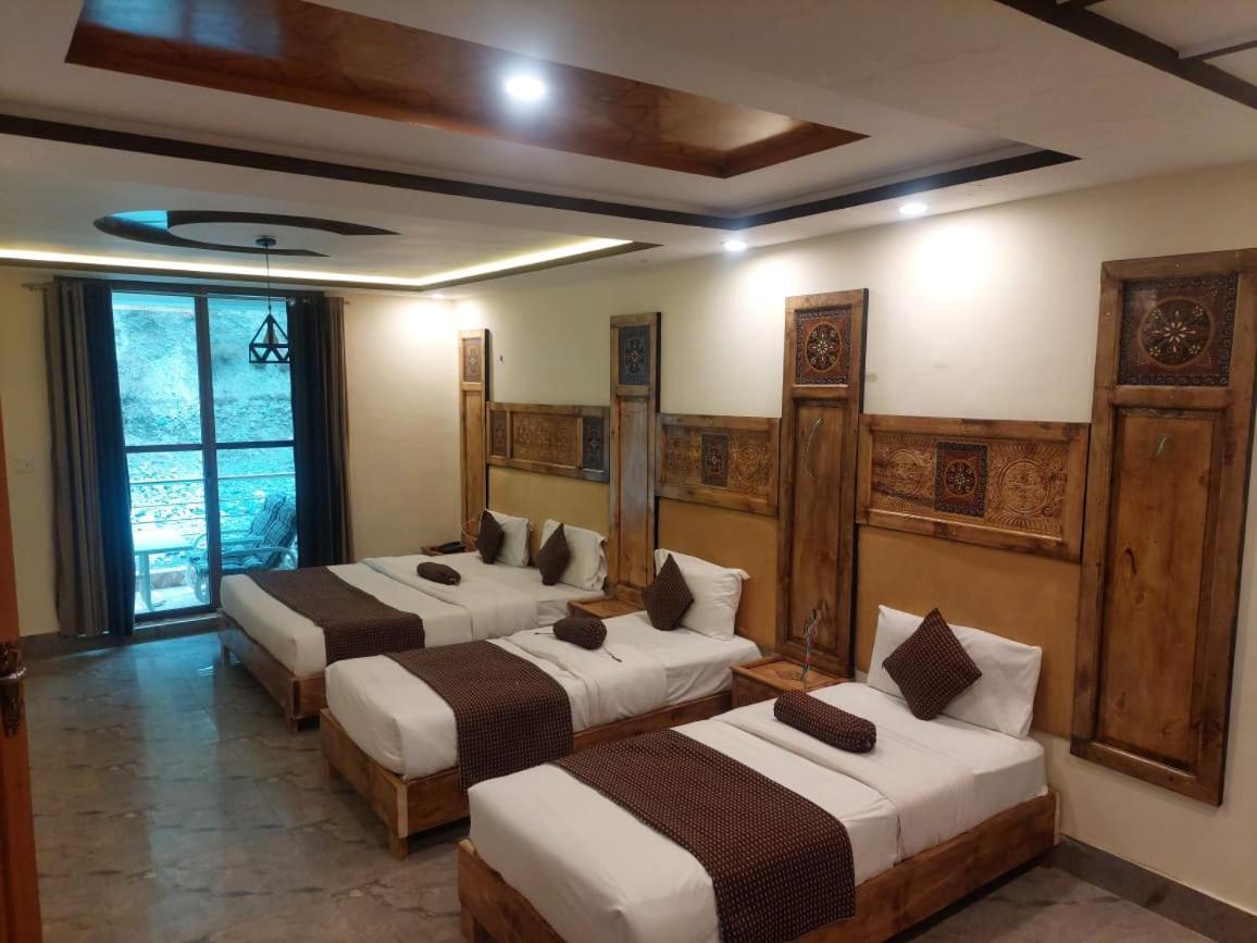 Hotel Birmingham Palace Kalam By Khan Familia Εξωτερικό φωτογραφία